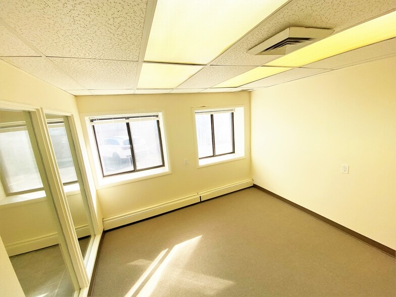 More Photos Of 525 Fenimore Rd, Mamaroneck Loft Creative Space For Lease