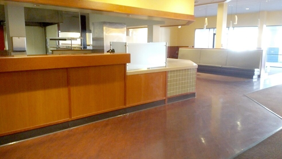 More Photos Of 1351-1357 Lincoln Ave, San Jose Storefront For Lease