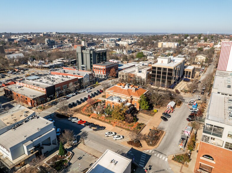 More Photos Of 112 W Center St, Fayetteville Office For Sale