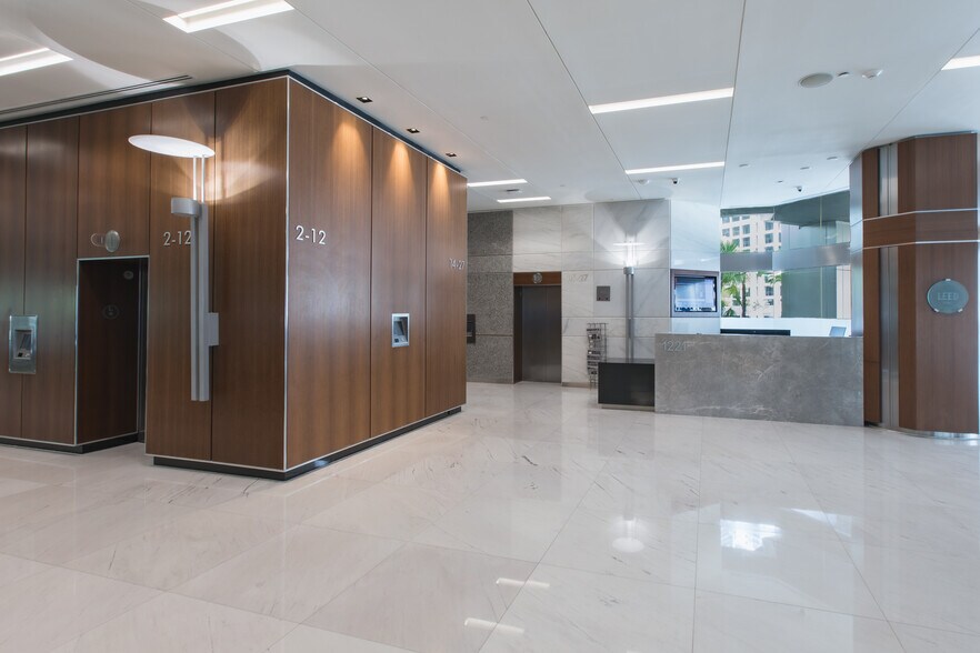 More Photos Of 1221 Brickell Ave, Miami Office For Lease