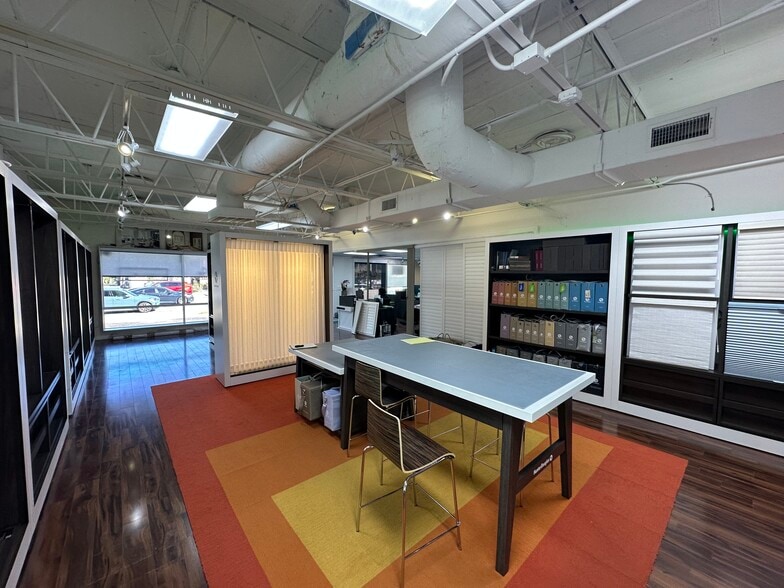 More Photos Of 2600-2620 4th St N, Saint Petersburg Freestanding For Lease