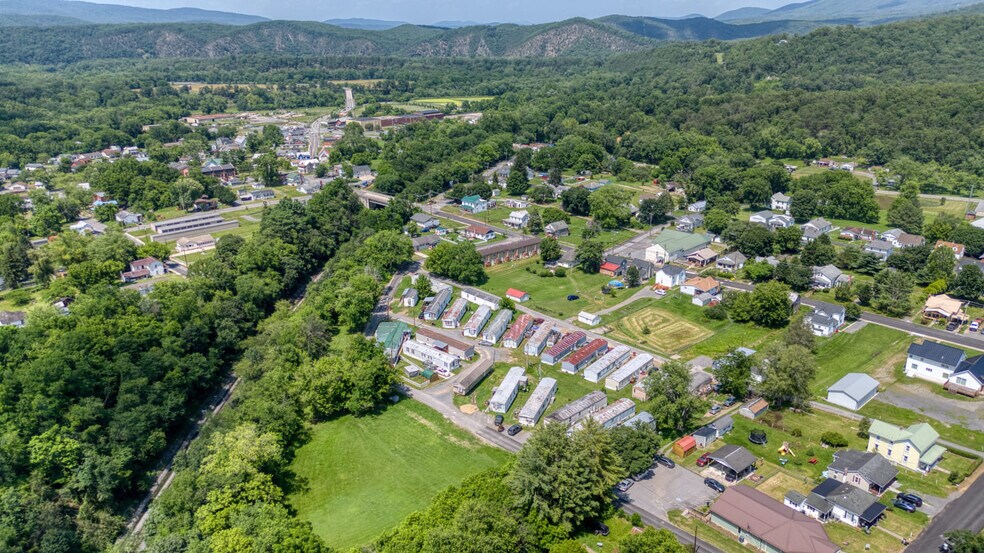 More Photos Of 75 Dr Randolph Spencer Ln, Paw Paw Multifamily For Sale