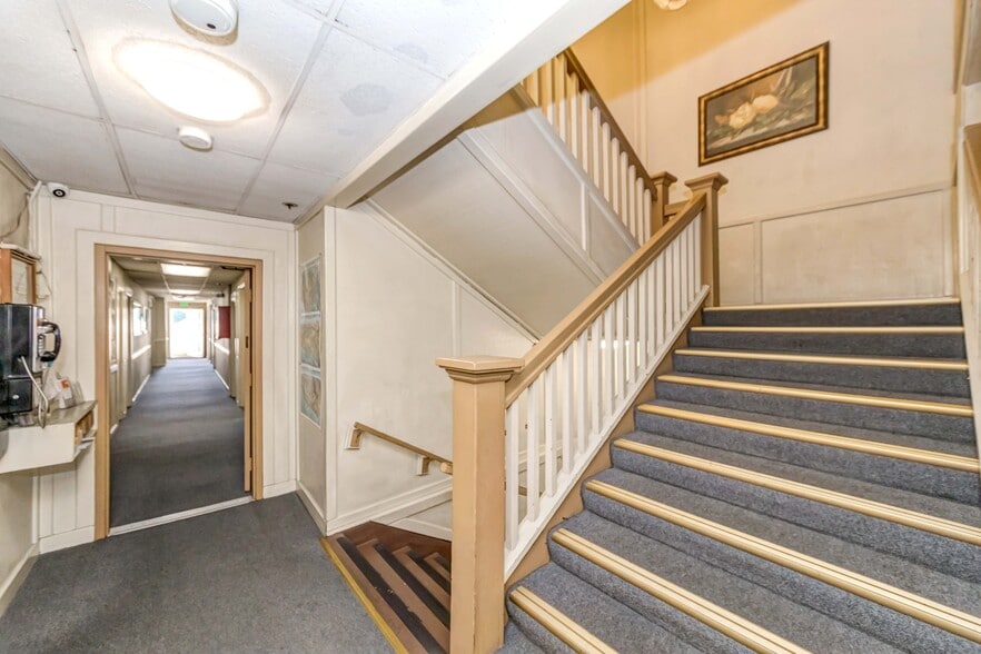 More Photos Of 325-329 E 1st St, Los Angeles Hotel For Sale