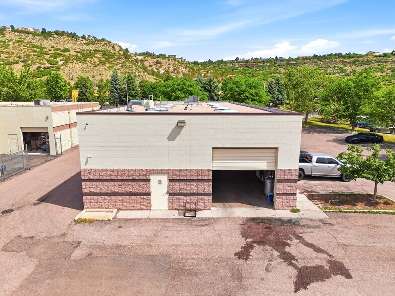 More Photos Of 949 Elkton Dr, Colorado Springs Warehouse For Lease