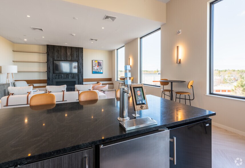 More Photos Of 39 Trotter Rd, Weymouth Apartments For Lease