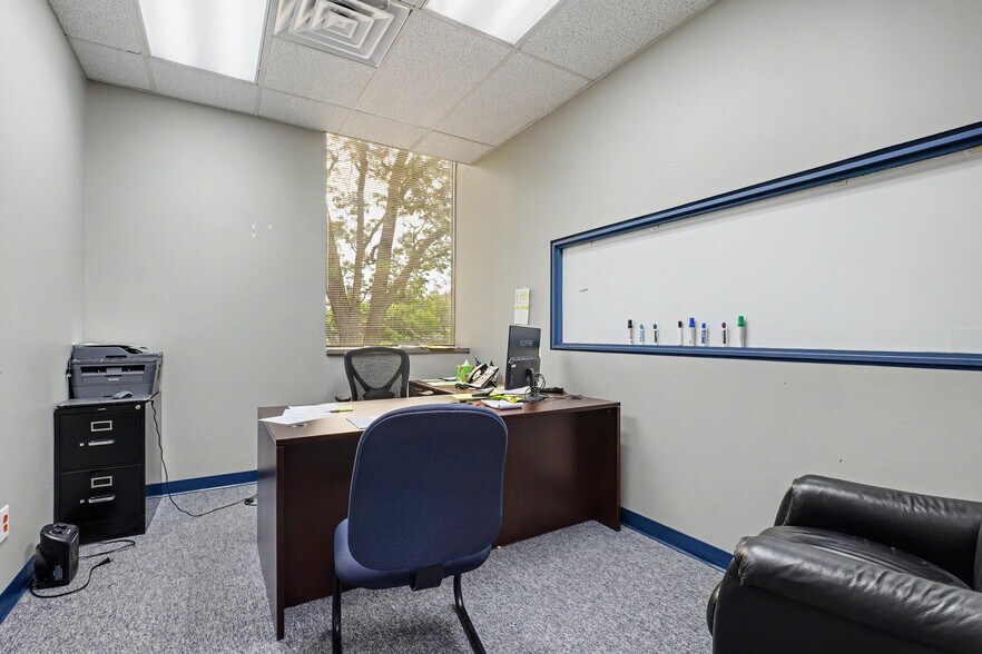 More Photos Of 835 Mason St, Dearborn Office For Lease