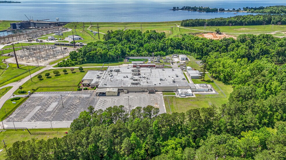 More Photos Of 428 Power House Rd, Moncks Corner Warehouse For Sale