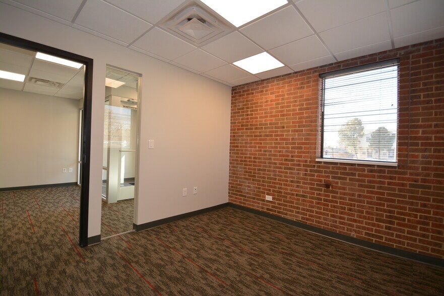 More Photos Of 6595 W 14th Ave, Lakewood Office For Lease