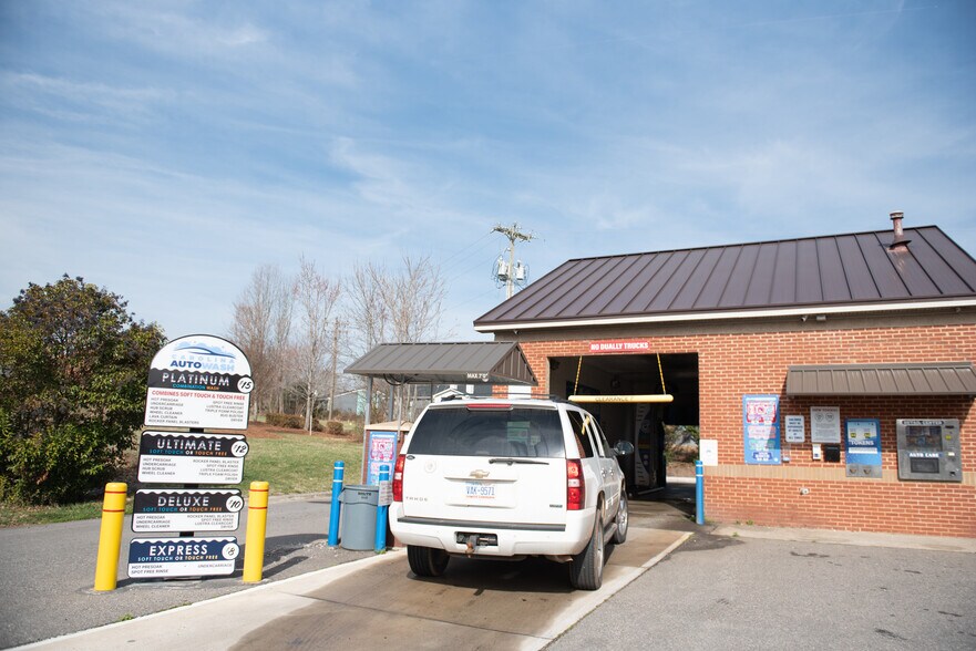 More Photos Of 3425 N Main St, High Point Carwash For Sale