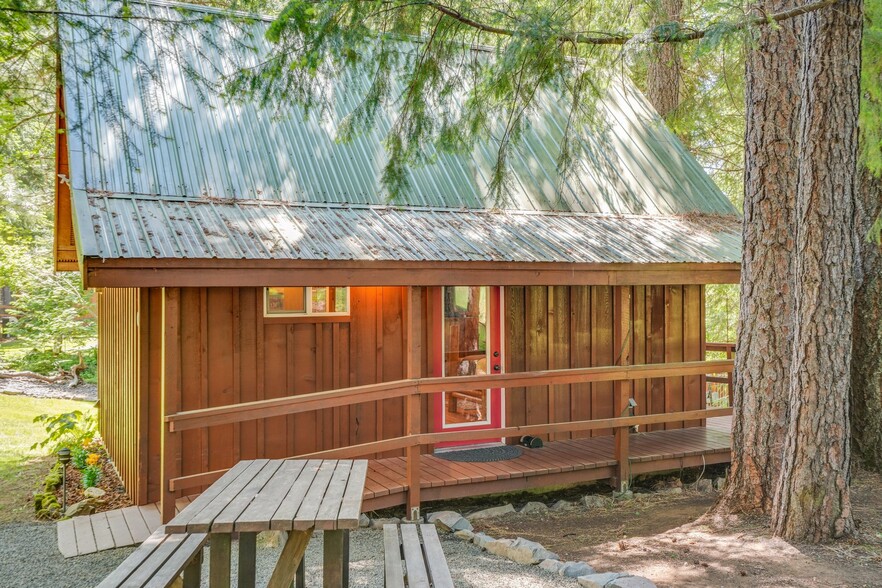 More Photos Of 2291 Highway 141, Trout Lake Hotel For Sale