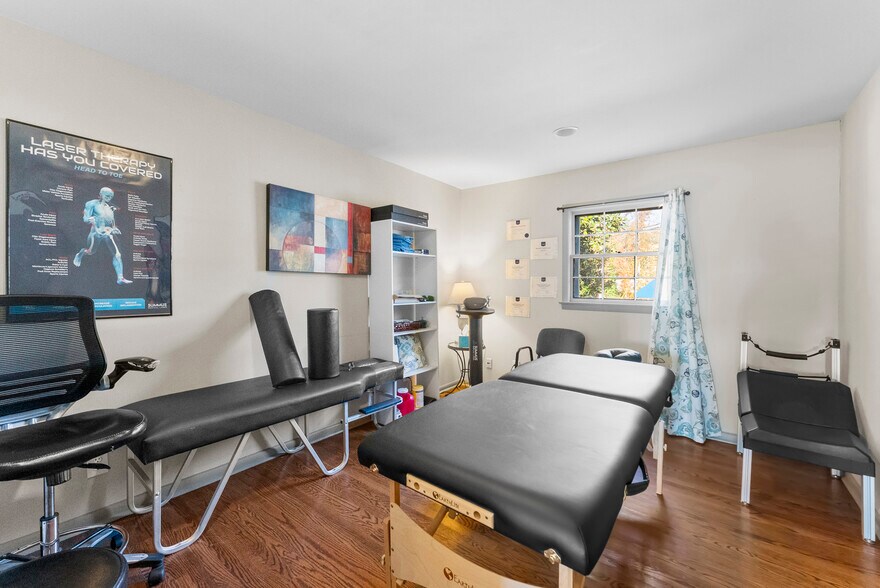 More Photos Of 616 Cox Rd, Gastonia Medical For Lease