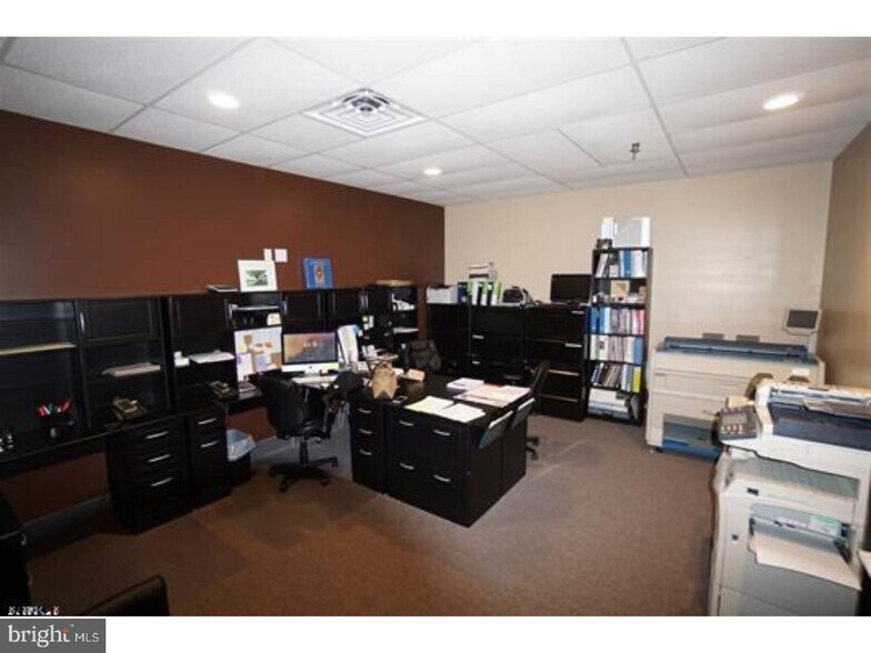 More Photos Of 207 Bogden Blvd, Millville Office For Lease