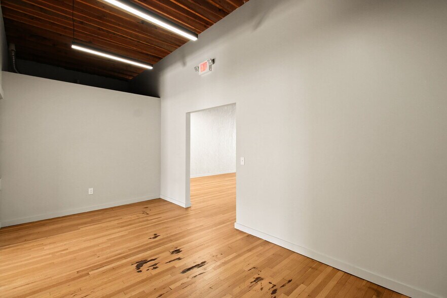 More Photos Of 713 W King St, Boone Storefront For Sale