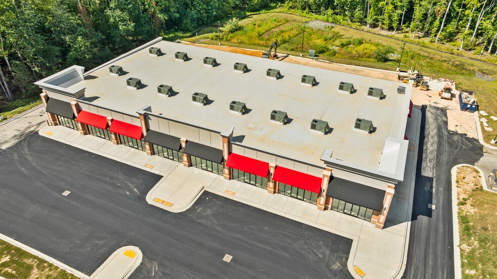 More Photos Of 6565 Crain Hwy, La Plata General Retail For Lease