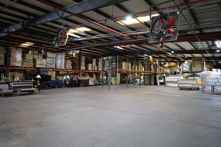 More Photos Of 10407 Rocket Blvd, Orlando Manufacturing For Lease
