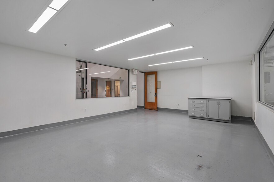 More Photos Of 1320 #1 9th St, Berkeley Industrial For Sale