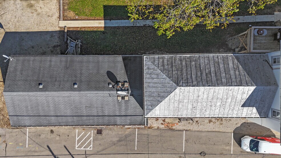 More Photos Of 401 N Main St, Polk General Retail For Sale