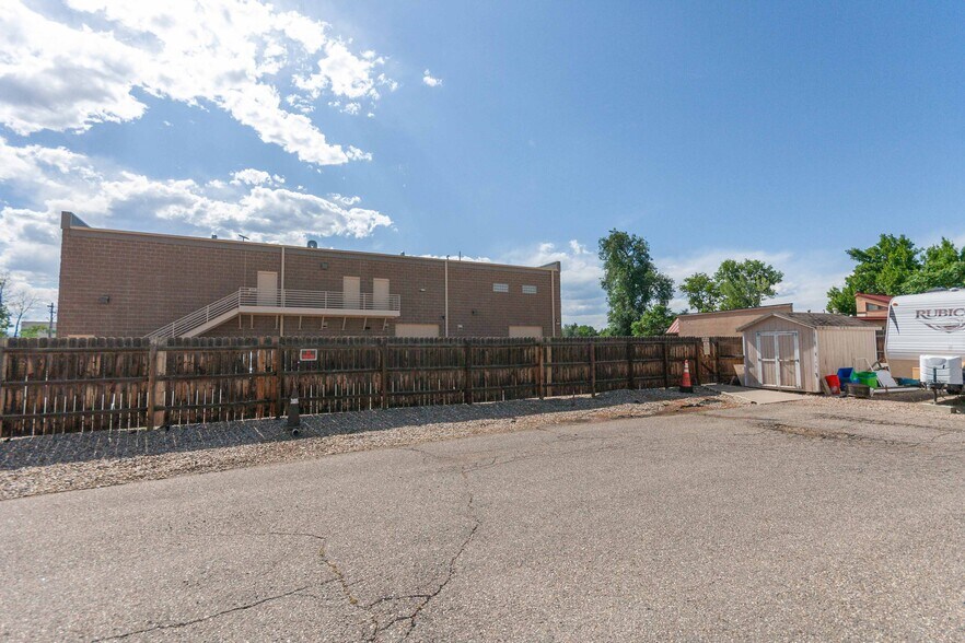 More Photos Of 4194-4208 N Garfield Ave, Loveland Office For Lease