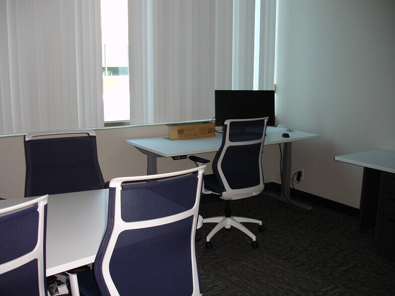 More Photos Of 2700 National Dr, Onalaska Office For Lease