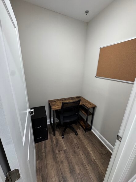 More Photos Of 3450 Acworth Due West Rd NW, Kennesaw Office For Sale