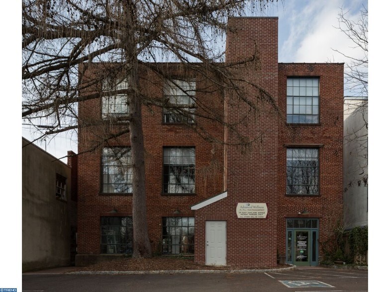 More Photos Of 52-54 E Oakland Ave, Doylestown Loft Creative Space For Lease