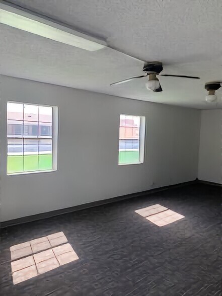 More Photos Of 2048-2050 W Florence Ave, Los Angeles Office For Sale