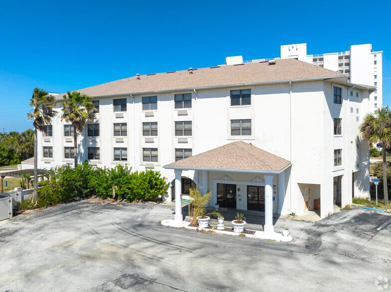 More Photos Of 1050 Ocean Shore Blvd, Ormond Beach Apartments For Sale