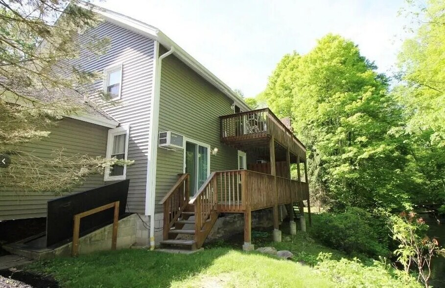 More Photos Of 189 Fair St, Carmel Apartments For Sale