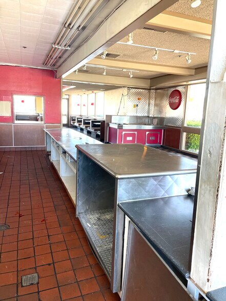 More Photos Of 3380 N Hayden Rd, Scottsdale Fast Food For Sale