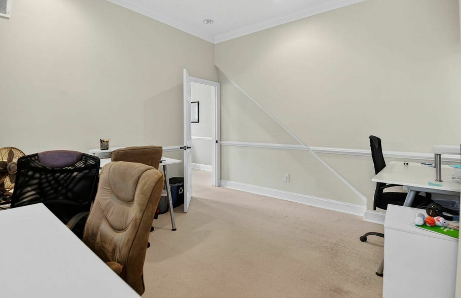 More Photos Of 110 S Columbus St, Alexandria Storefront Retail Office For Sale