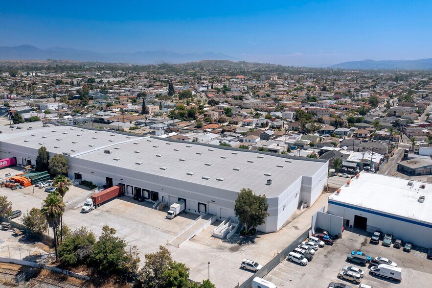 More Photos Of 5750-5760 Grace Pl, Commerce Warehouse For Sale