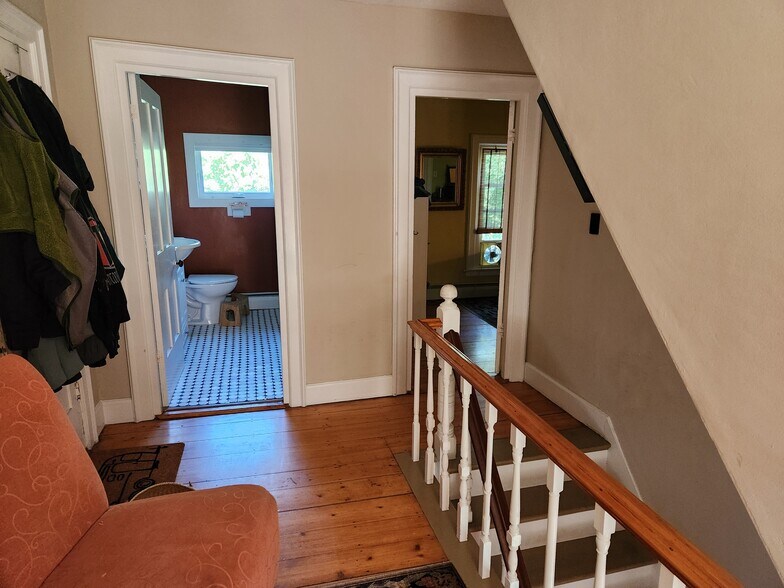 More Photos Of 268 Main St, Kingfield Restaurant For Sale