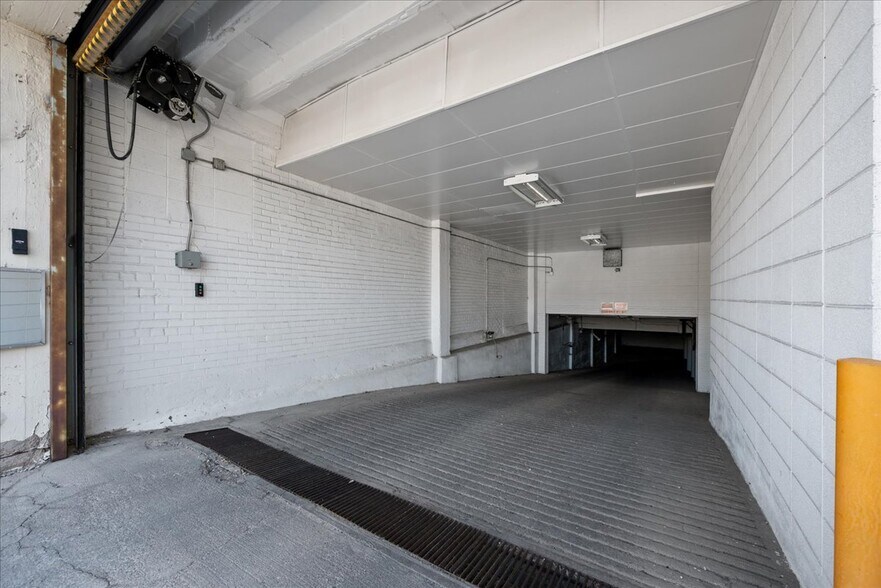 More Photos Of 1803-1807 Capitol Ave, Cheyenne Office For Sale