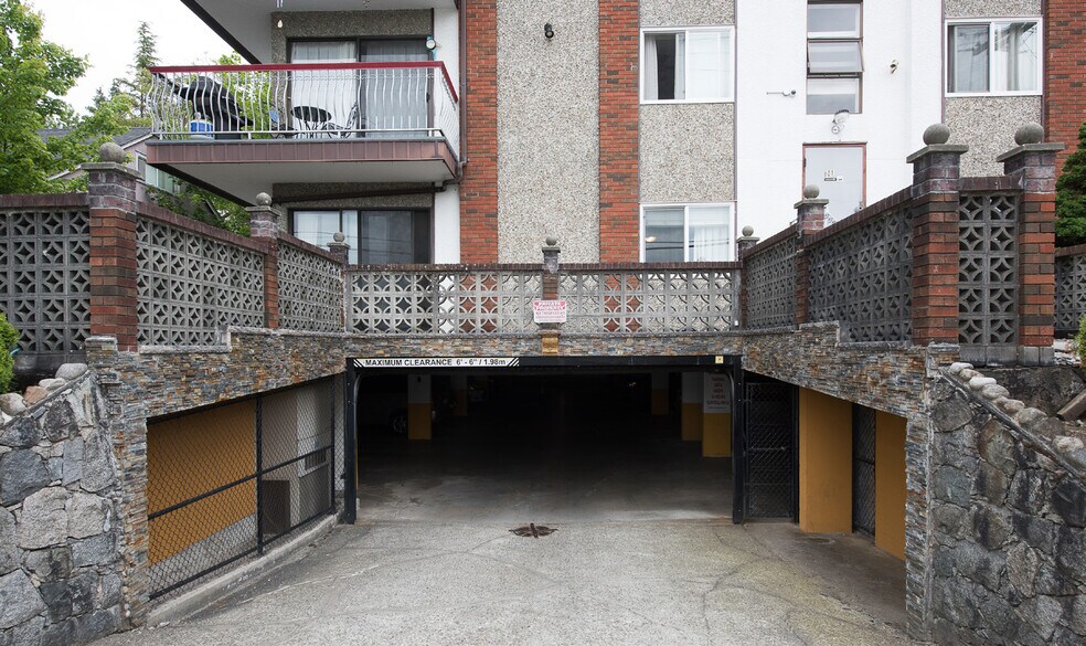 More Photos Of 801 Gatensbury St, Coquitlam Apartments For Sale