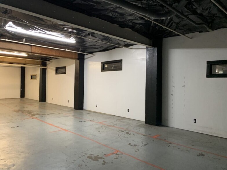 More Photos Of 100 S Mulberry St, Dickson Coworking Space