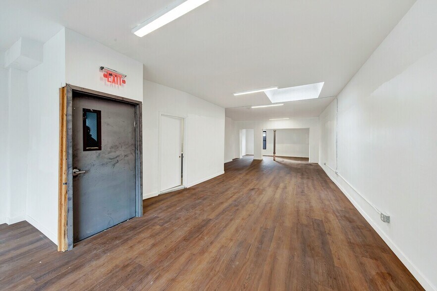 More Photos Of 8-12 W Fordham Rd, Bronx Storefront Retail Office For Lease