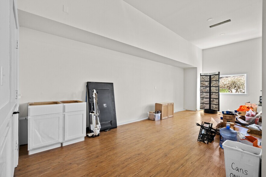 More Photos Of 215-225 N Main St, Mount Angel Freestanding For Lease