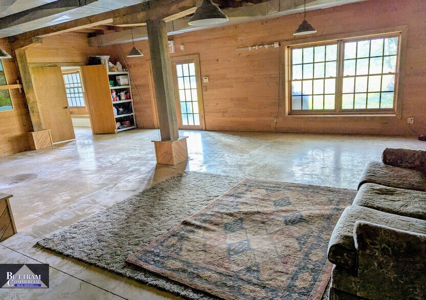 More Photos Of 4014 E 7th St, Joplin General Retail For Sale