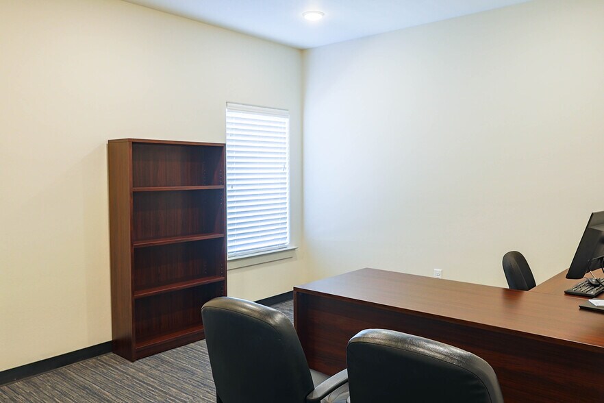 More Photos Of 5004 122nd St, Lubbock Office Residential For Sale
