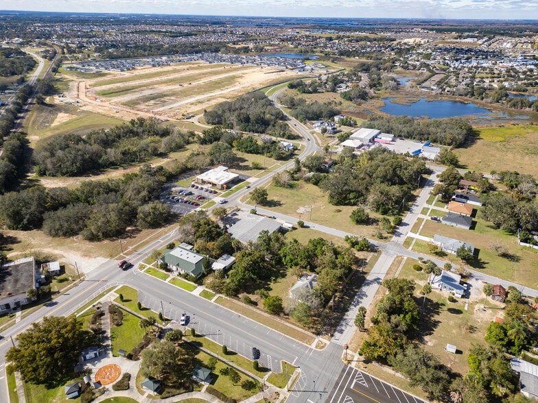 More Photos Of 220 Davenport Blvd, Davenport General Retail For Sale