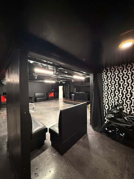 More Photos Of 777 NE 79th St, Miami Freestanding For Sale