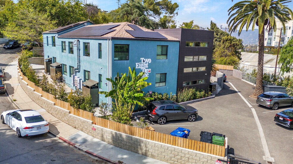 More Photos Of 2811 Waverly Dr, Los Angeles Apartments For Sale