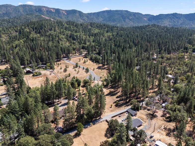 More Photos Of 4697 E Evans Creek Rd, Rogue River Land For Sale