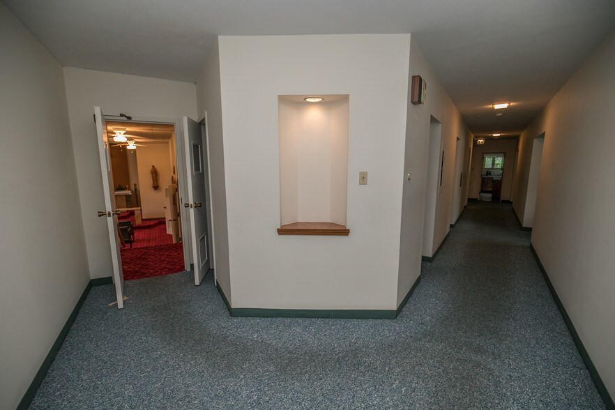More Photos Of 2425 N Taylor Rd, Cleveland Heights Religious Facility For Sale