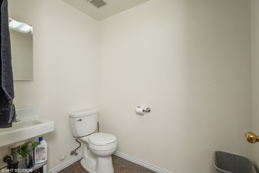 More Photos Of 620 N 1100 E, Saint George Warehouse For Sale