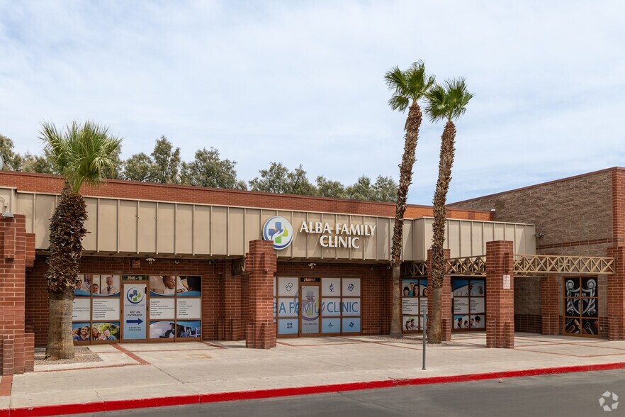 More Photos Of 2560-2620 S Maryland Pky, Las Vegas Storefront For Sale