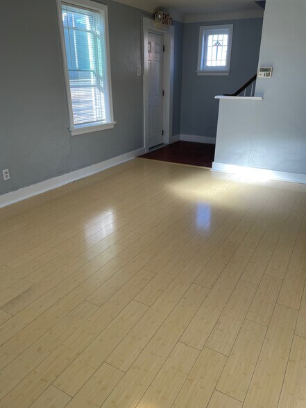 More Photos Of 4142 Crescent Dr, Saint Louis Medical For Sale