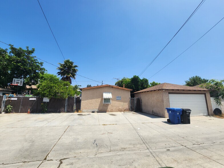 More Photos Of 11820-11824 Victory Blvd, North Hollywood Apartments For Sale