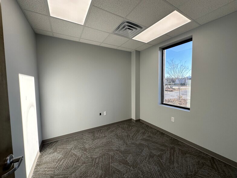 More Photos Of 55 Airport Industrial Dr, Clayton Light Distribution For Sale