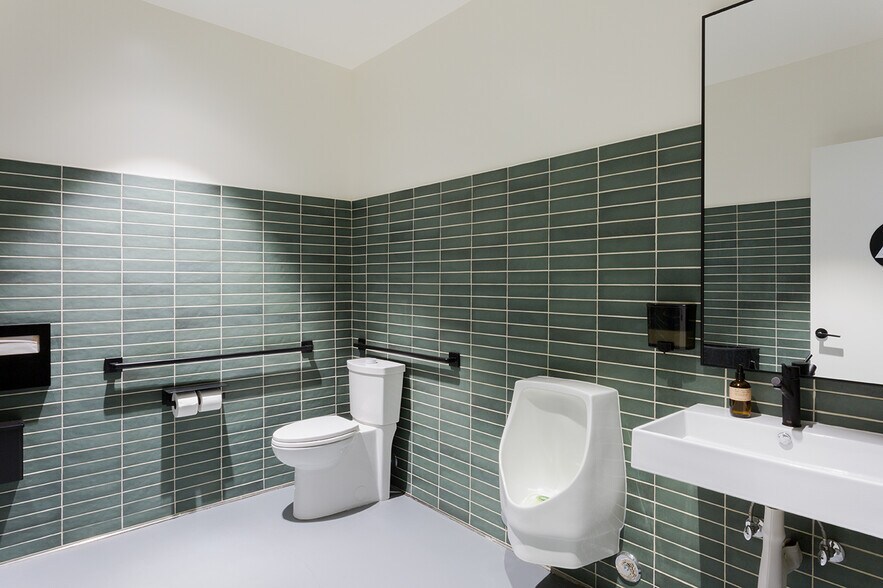 More Photos Of 7748 Santa Monica Blvd, West Hollywood General Retail For Sale